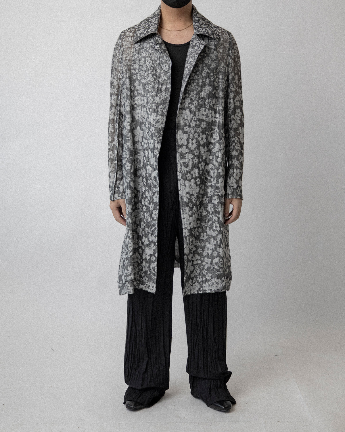 Floral Jacquard Lab Coat Gray - Cross shoulder 18''