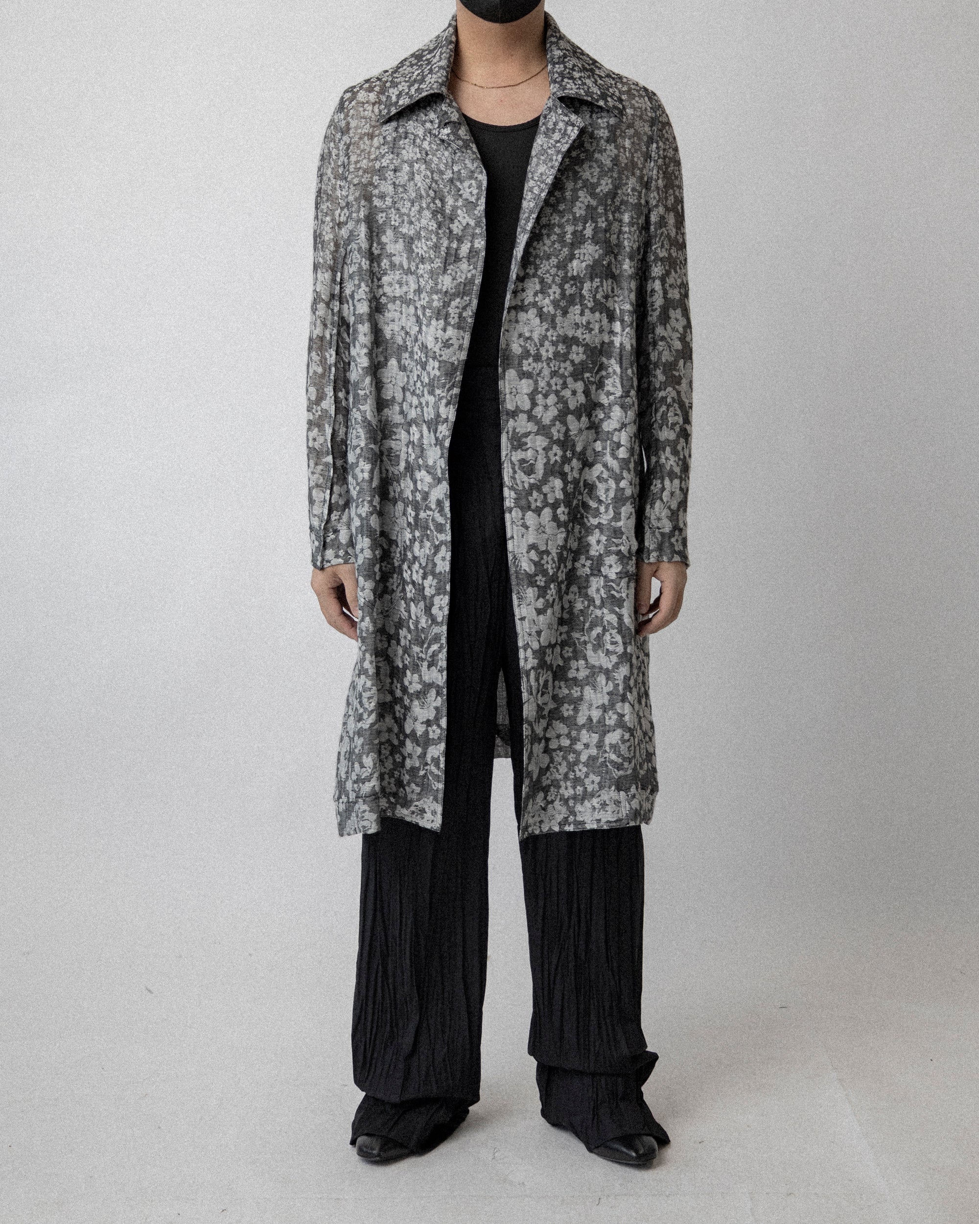 Floral Jacquard Lab Coat Gray - Cross shoulder 18''